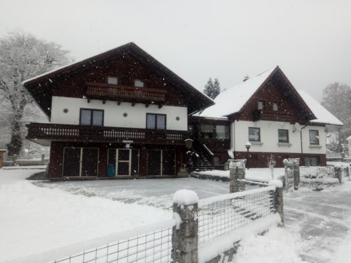 Haus Bergblick Fruehstueckspension Oberort Eksteriør billede