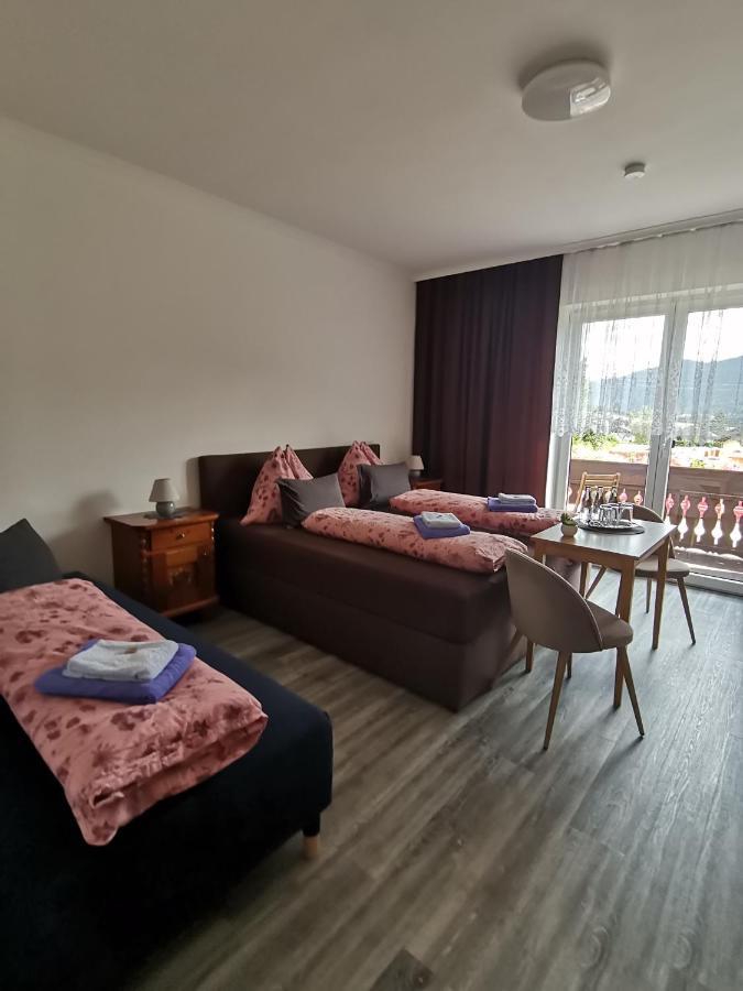 Haus Bergblick Fruehstueckspension Oberort Eksteriør billede